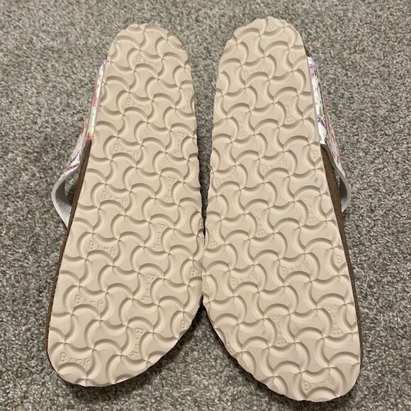 New BIRKENSTOCK WOMEN’S GIZEH VEGAN BIRKO-FLOR SANDAL WHITE 39 - Picture 11 of 11